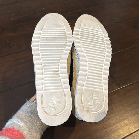 Donald Pliner black w/ rope detail slip-ons - Picture 5 of 5